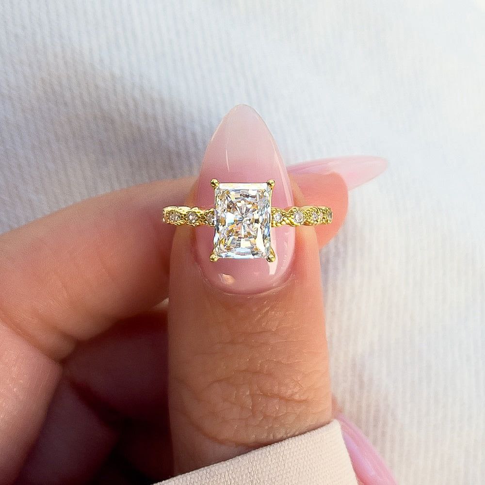 200000369:152#Yellow Gold,200000369:153#Yellow Gold,200000369:698#Yellow Gold,200000369:699#Yellow Gold