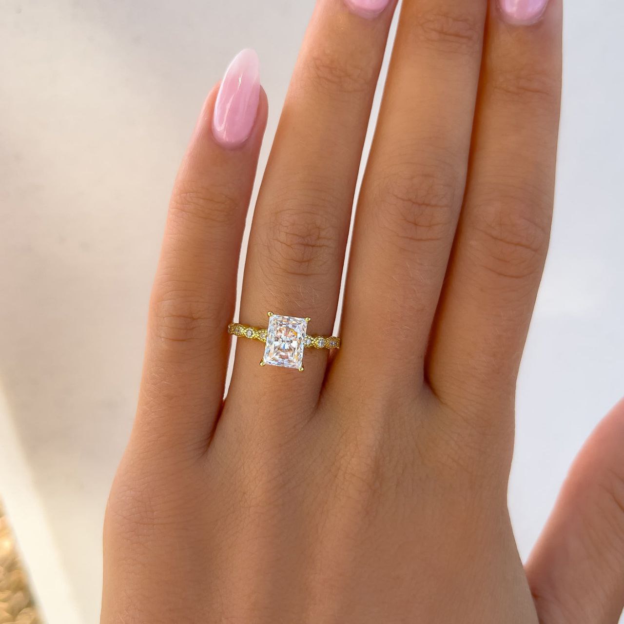 200000369:152#Yellow Gold,200000369:153#Yellow Gold,200000369:698#Yellow Gold,200000369:699#Yellow Gold